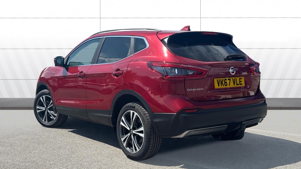 Nissan Qashqai 1.5 dCi N-Connecta 5dr Diesel Hatchback - Image 2