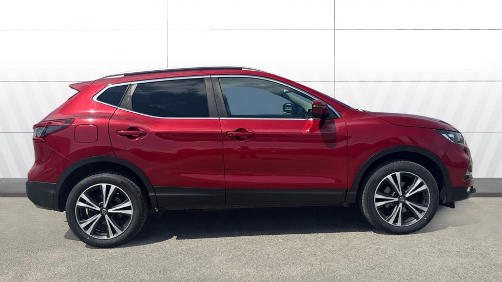 Nissan Qashqai 1.5 dCi N-Connecta 5dr Diesel Hatchback - Image 5