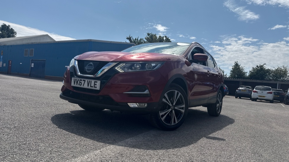Nissan Qashqai 1.5 dCi N-Connecta 5dr Diesel Hatchback - Image 32