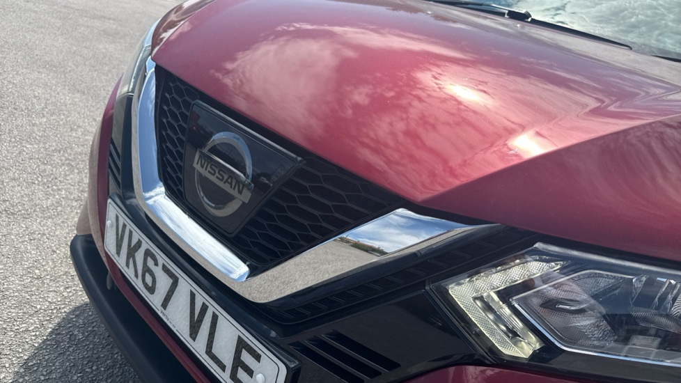 Nissan Qashqai 1.5 dCi N-Connecta 5dr Diesel Hatchback - Image 36