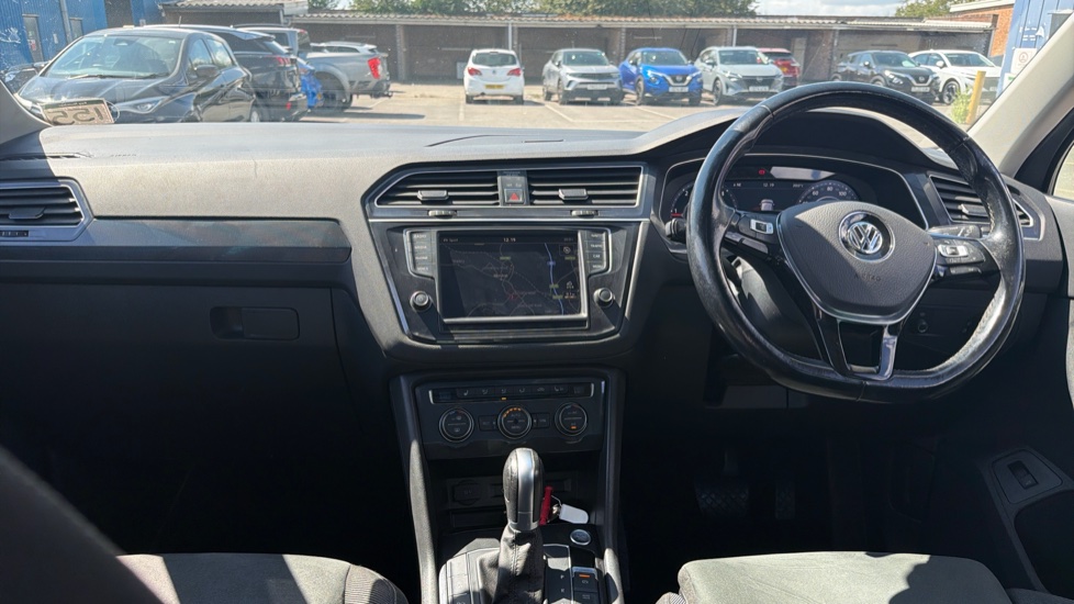 Volkswagen Tiguan 2.0 TDi 150 4Motion SEL 5dr DSG Diesel Estate - Image 10