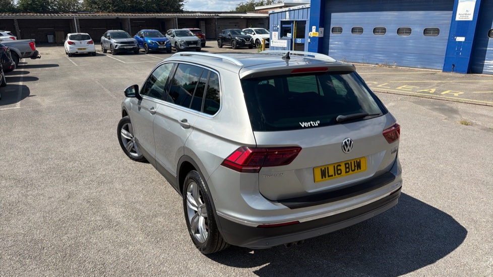 Volkswagen Tiguan 2.0 TDi 150 4Motion SEL 5dr DSG Diesel Estate - Image 22