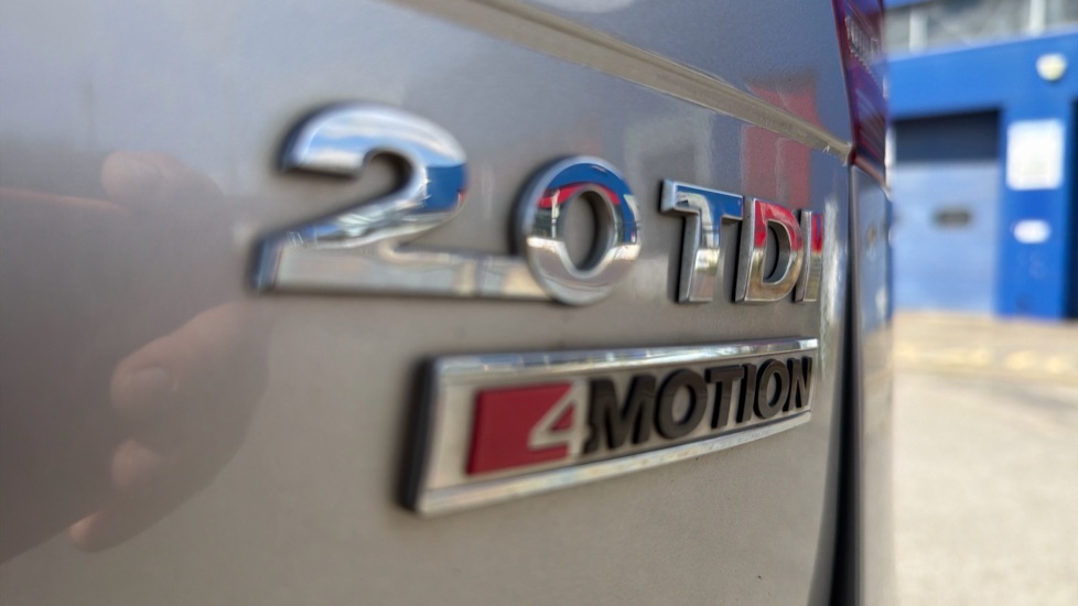 Volkswagen Tiguan 2.0 TDi 150 4Motion SEL 5dr DSG Diesel Estate - Image 24