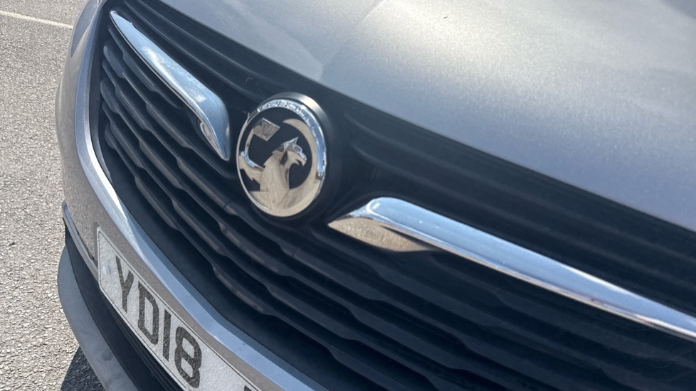Vauxhall Grandland X 1.6 Turbo D Sport Nav 5dr Diesel Hatchback - Image 31