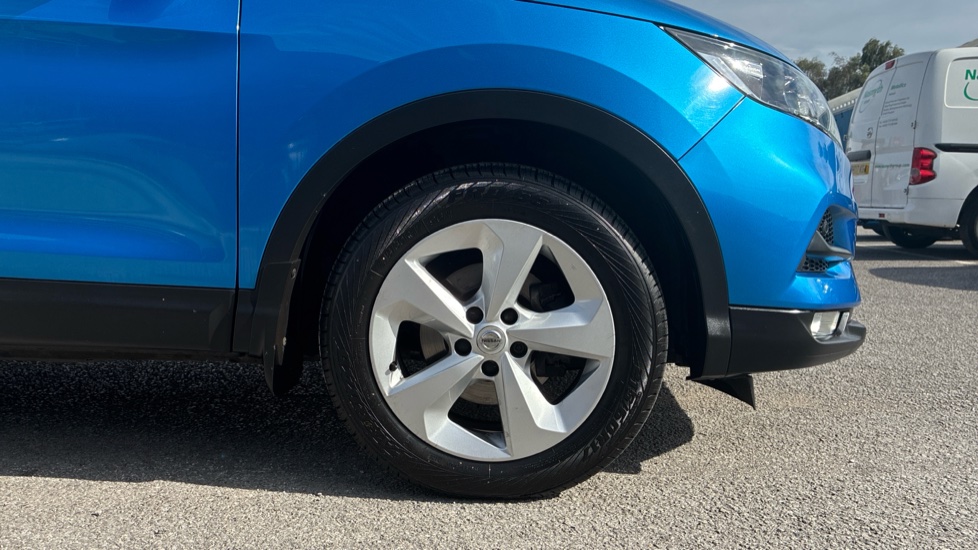 Nissan Qashqai 1.5 dCi [115] Acenta 5dr Diesel Hatchback - Image 7