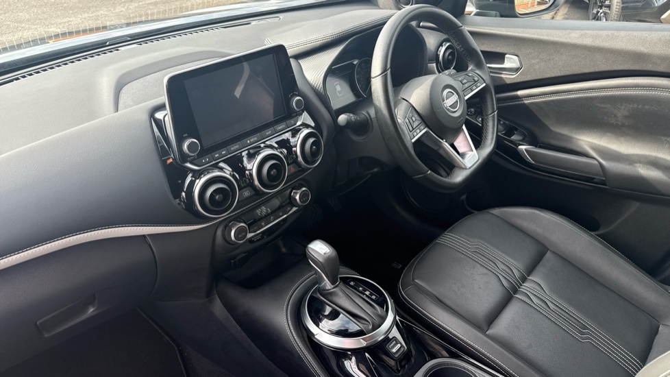 Nissan Juke 1.6 Hybrid Premiere Edition 5dr Auto Hybrid Hatchback - Image 9