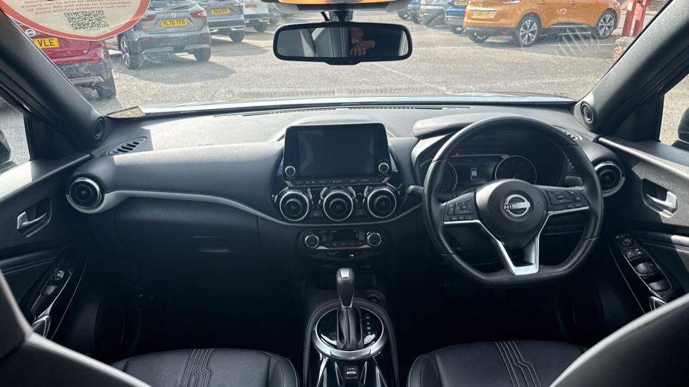 Nissan Juke 1.6 Hybrid Premiere Edition 5dr Auto Hybrid Hatchback - Image 10