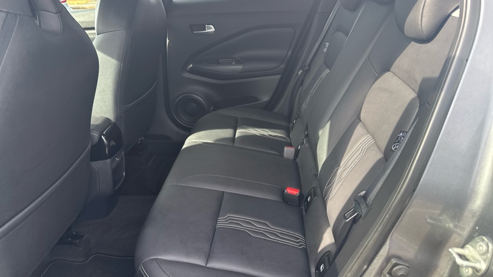 Nissan Juke 1.6 Hybrid Premiere Edition 5dr Auto Hybrid Hatchback - Image 16