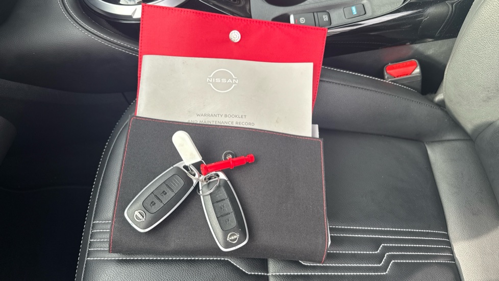 Nissan Juke 1.6 Hybrid Premiere Edition 5dr Auto Hybrid Hatchback - Image 19