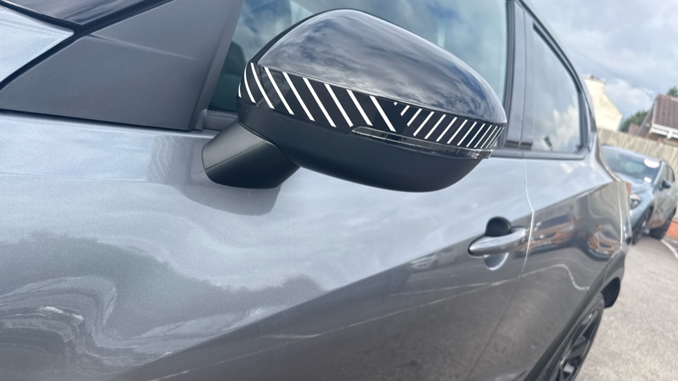 Nissan Juke 1.6 Hybrid Premiere Edition 5dr Auto Hybrid Hatchback - Image 30