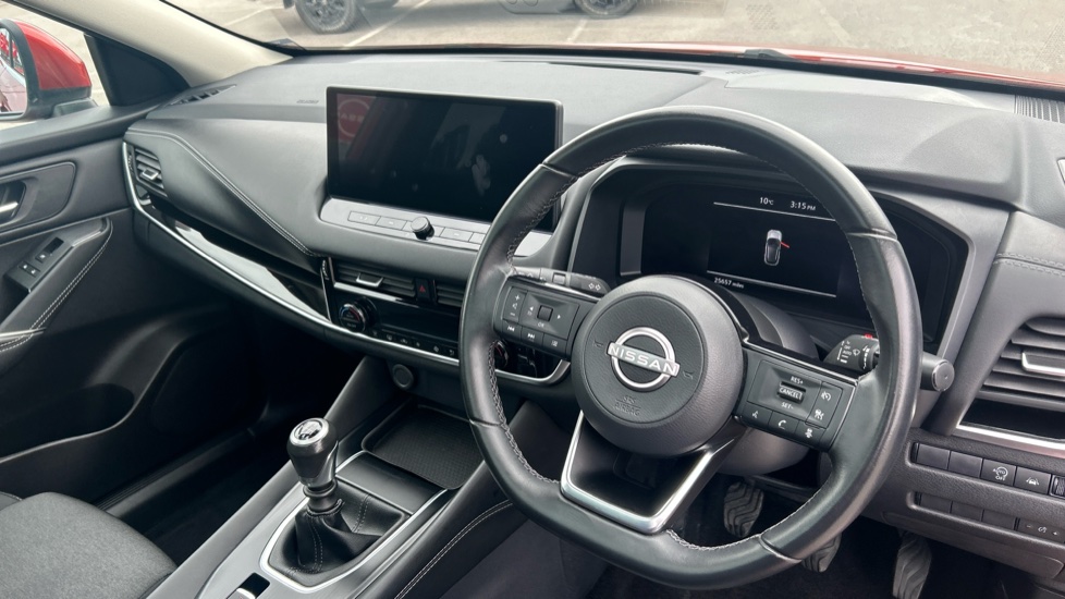 Nissan Qashqai 1.3 DiG-T MH N-Connecta 5dr Petrol Hatchback - Image 11