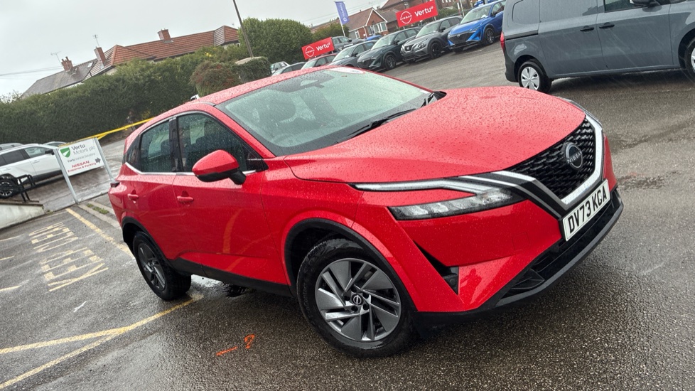 Nissan Qashqai 1.3 DiG-T MH Acenta Premium 5dr Petrol Hatchback - Image 21