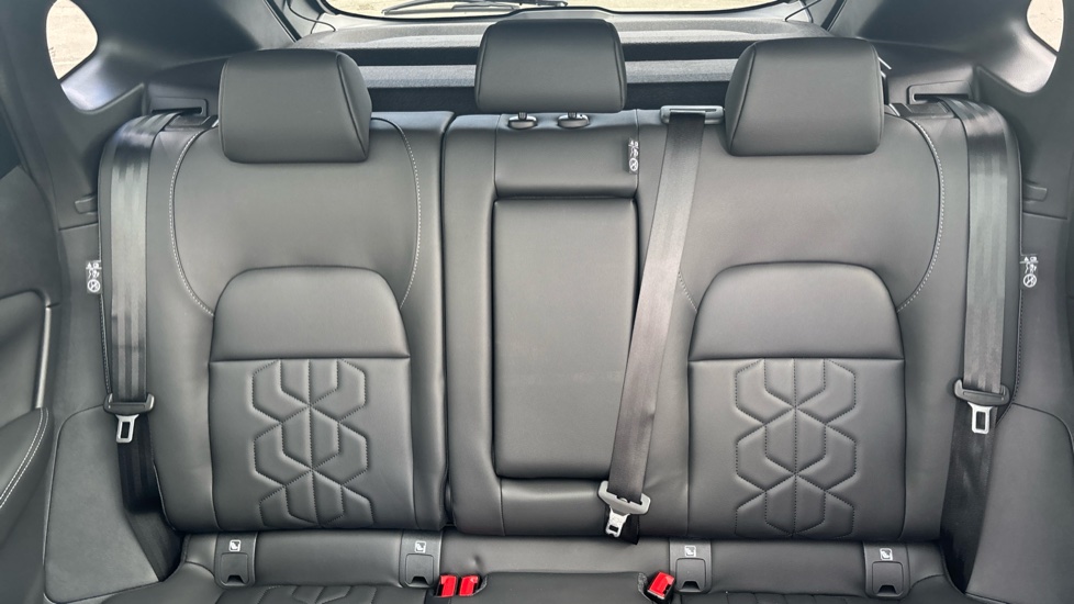 Nissan Qashqai 1.3 DiG-T MH 158 Tekna 5dr Petrol Hatchback - Image 15