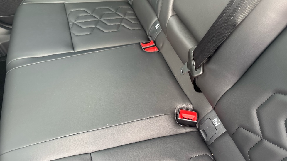 Nissan Qashqai 1.3 DiG-T MH 158 Tekna 5dr Petrol Hatchback - Image 17