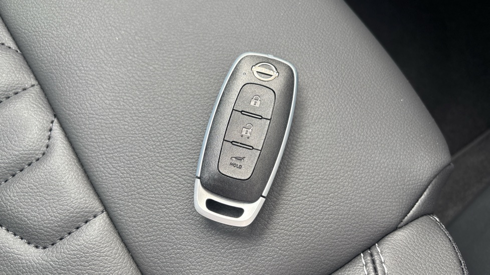 Nissan Qashqai 1.3 DiG-T MH 158 Tekna 5dr Petrol Hatchback - Image 20