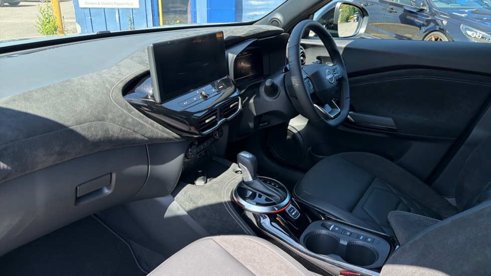 Nissan Juke 1.6 Hybrid Tekna+ 5dr Auto Hybrid Hatchback - Image 9