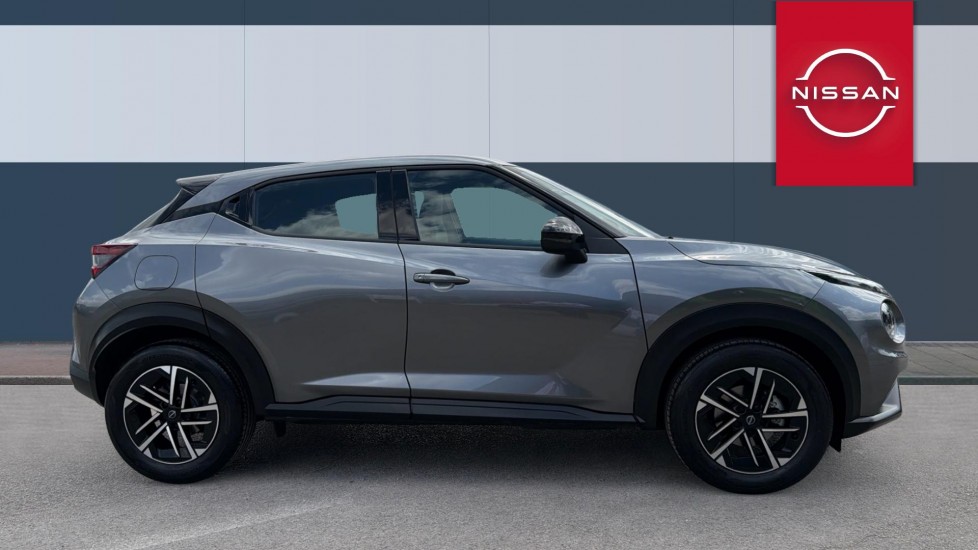 Nissan Juke 1.0 DiG-T N-Connecta 5dr Petrol Hatchback - Image 5