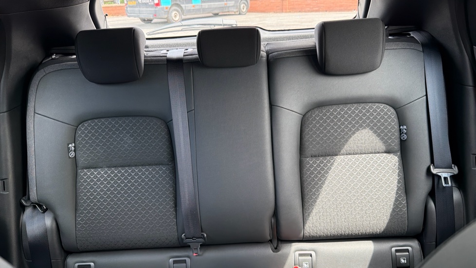 Nissan Juke 1.0 DiG-T N-Connecta 5dr Petrol Hatchback - Image 15