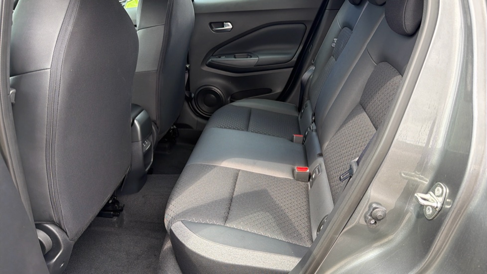 Nissan Juke 1.0 DiG-T N-Connecta 5dr Petrol Hatchback - Image 16