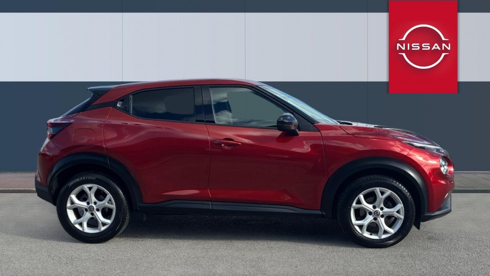 Nissan Juke 1.0 DiG-T 114 N-Connecta 5dr DCT Petrol Hatchback - Image 5
