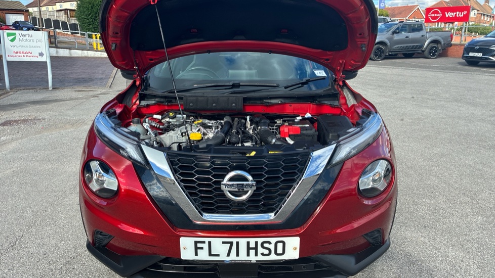 Nissan Juke 1.0 DiG-T 114 N-Connecta 5dr DCT Petrol Hatchback - Image 8