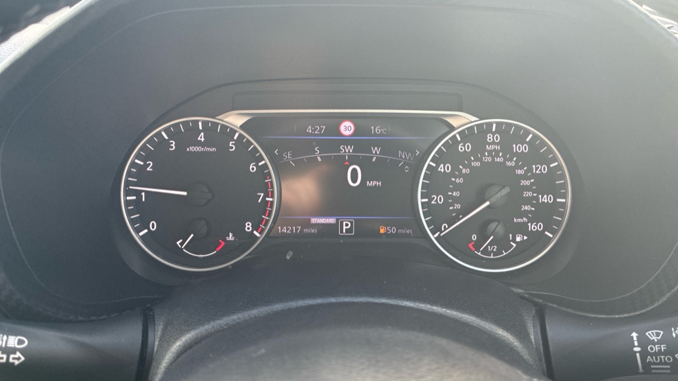 Nissan Juke 1.0 DiG-T 114 N-Connecta 5dr DCT Petrol Hatchback - Image 18