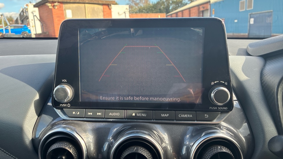 Nissan Juke 1.0 DiG-T 114 N-Connecta 5dr DCT Petrol Hatchback - Image 25
