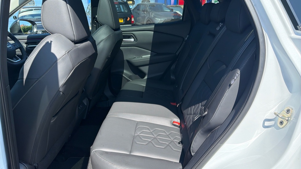 Nissan Qashqai 1.5 E-Power 205 Tekna 5dr Auto Hybrid Hatchback - Image 16