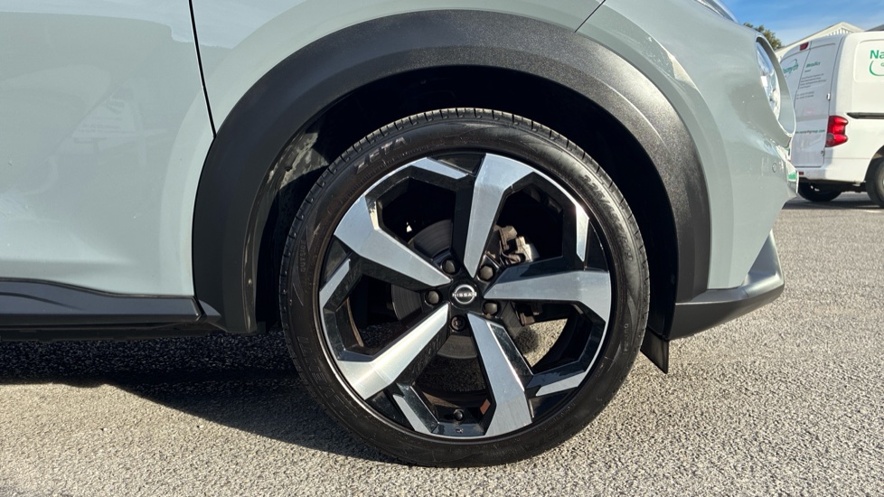 Nissan Juke 1.0 DiG-T 114 Tekna 5dr Petrol Hatchback - Image 7