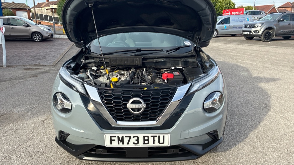 Nissan Juke 1.0 DiG-T 114 Tekna 5dr Petrol Hatchback - Image 8