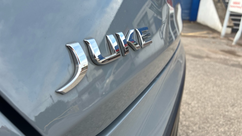 Nissan Juke 1.0 DiG-T 114 Tekna 5dr Petrol Hatchback - Image 28