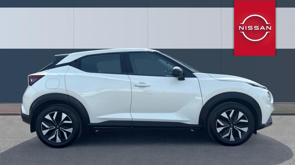 Nissan Juke 1.0 DiG-T 114 Acenta 5dr DCT Petrol Hatchback - Image 5