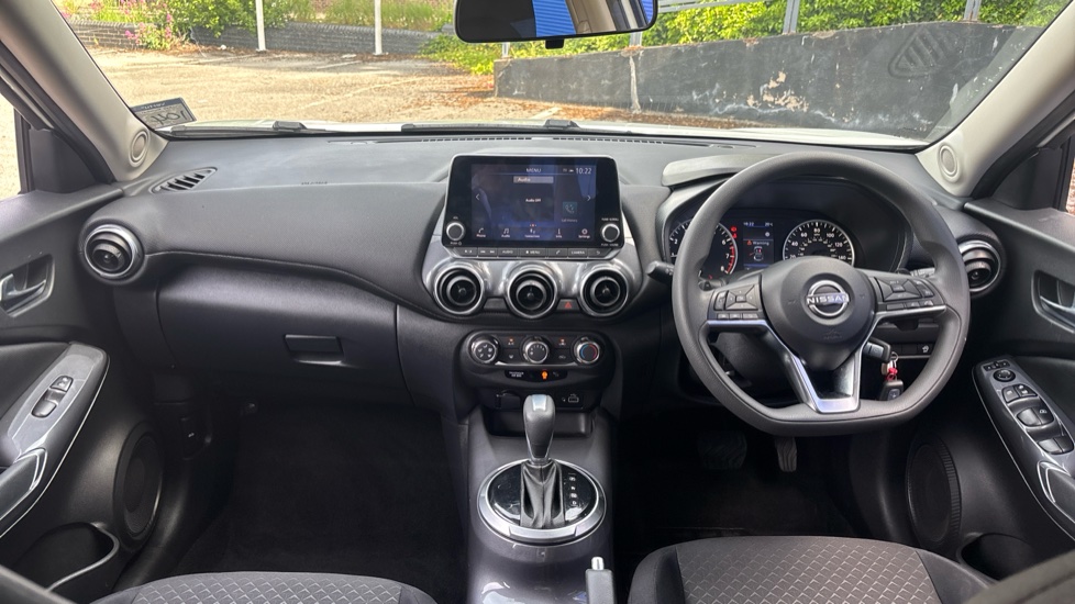 Nissan Juke 1.0 DiG-T 114 Acenta 5dr DCT Petrol Hatchback - Image 10