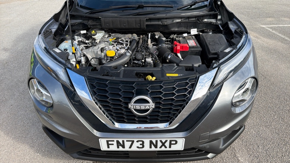 Nissan Juke 1.0 DiG-T 114 N-Connecta 5dr Petrol Hatchback - Image 8