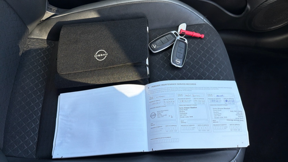 Nissan Juke 1.0 DiG-T 114 N-Connecta 5dr Petrol Hatchback - Image 19