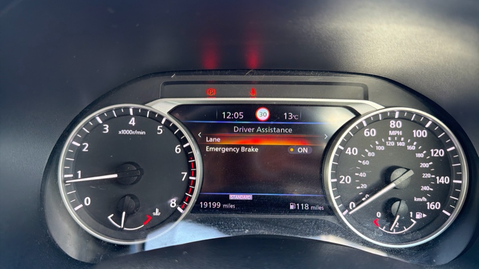 Nissan Juke 1.0 DiG-T 114 N-Connecta 5dr Petrol Hatchback - Image 33