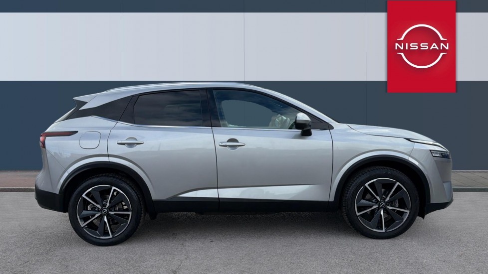 Nissan Qashqai 1.3 DiG-T MH Tekna 5dr Petrol Hatchback - Image 5