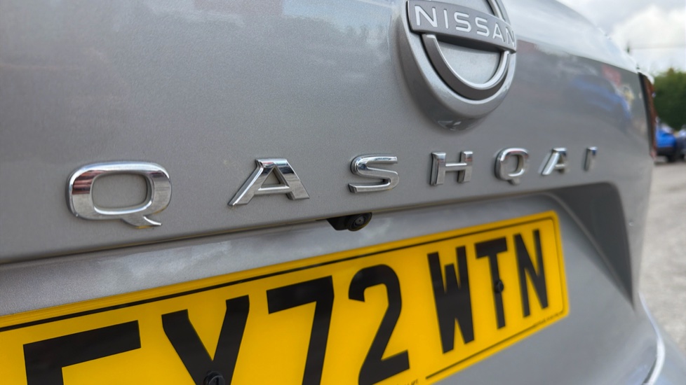 Nissan Qashqai 1.3 DiG-T MH Tekna 5dr Petrol Hatchback - Image 26