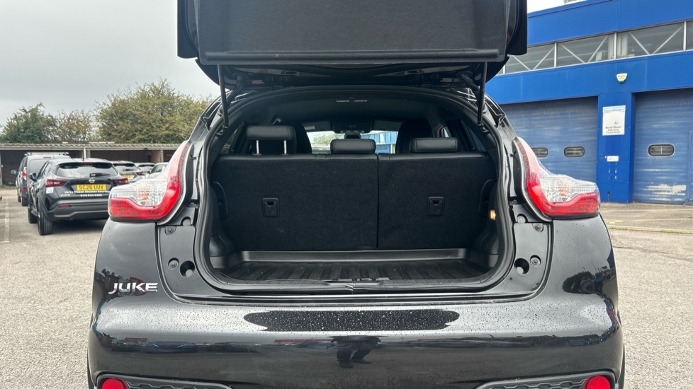 Nissan Juke 1.6 [112] Tekna 5dr CVT [Bose] Petrol Hatchback - Image 4