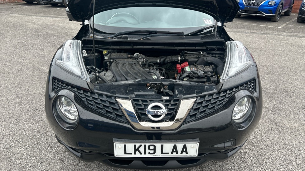 Nissan Juke 1.6 [112] Tekna 5dr CVT [Bose] Petrol Hatchback - Image 8