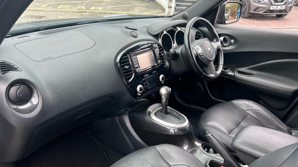 Nissan Juke 1.6 [112] Tekna 5dr CVT [Bose] Petrol Hatchback - Image 9