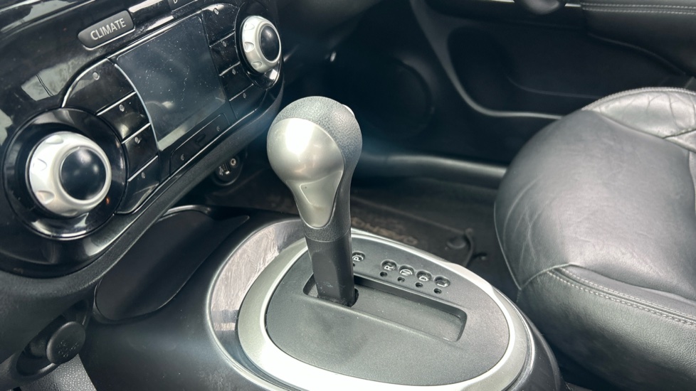 Nissan Juke 1.6 [112] Tekna 5dr CVT [Bose] Petrol Hatchback - Image 13