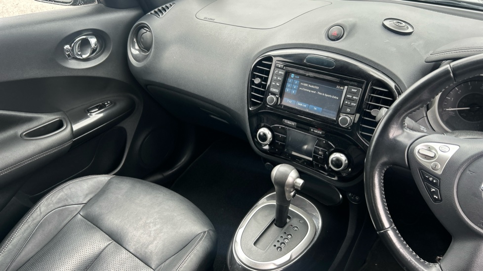 Nissan Juke 1.6 [112] Tekna 5dr CVT [Bose] Petrol Hatchback - Image 14