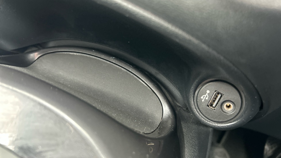 Nissan Juke 1.6 [112] Tekna 5dr CVT [Bose] Petrol Hatchback - Image 30