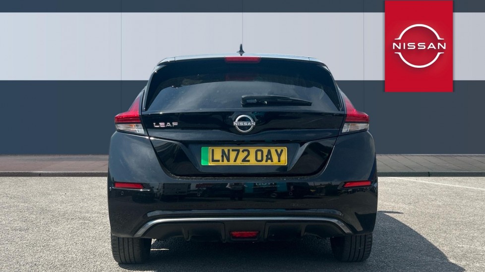 Nissan LEAF 110kW Tekna 39kWh 5dr Auto Electric Hatchback - Image 6