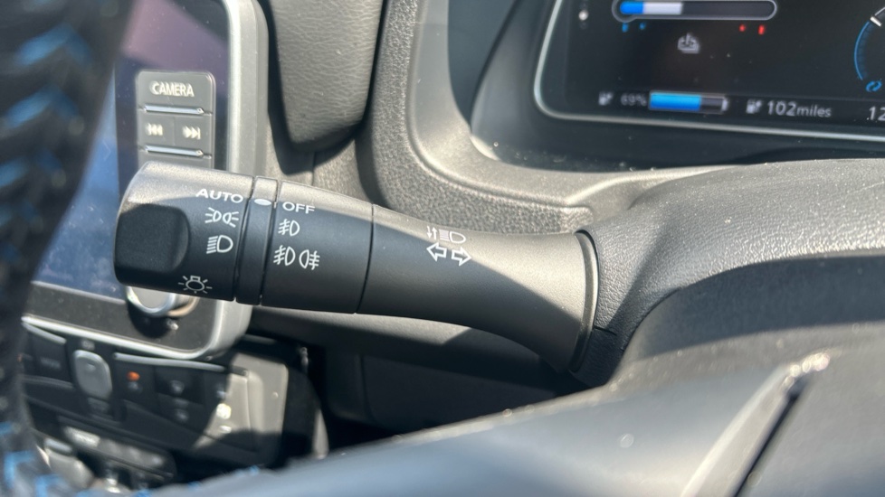 Nissan LEAF 110kW Tekna 39kWh 5dr Auto Electric Hatchback - Image 29