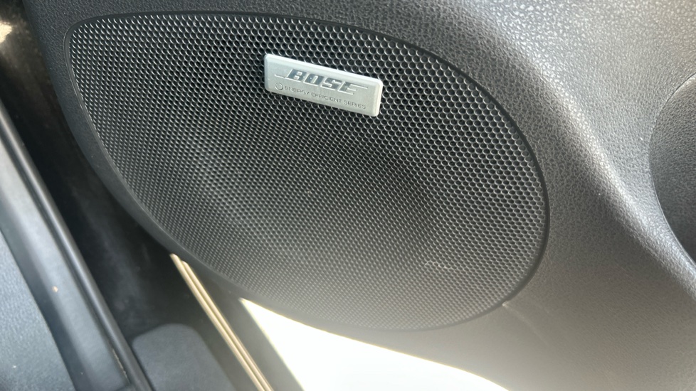 Nissan LEAF 110kW Tekna 39kWh 5dr Auto Electric Hatchback - Image 32
