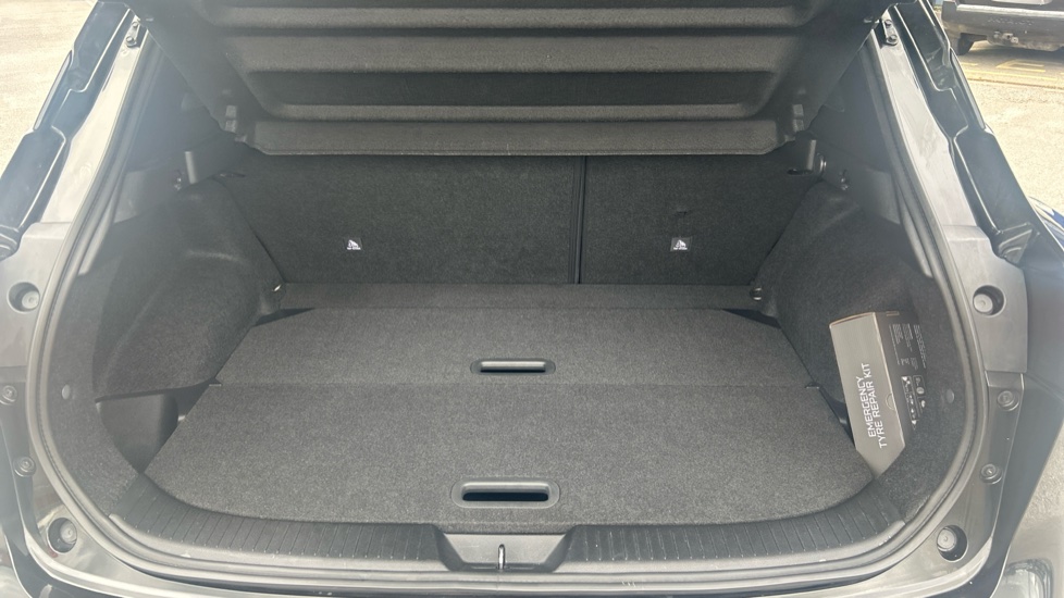 Nissan Qashqai 1.3 DiG-T MH N-Connecta 5dr Petrol Hatchback - Image 4
