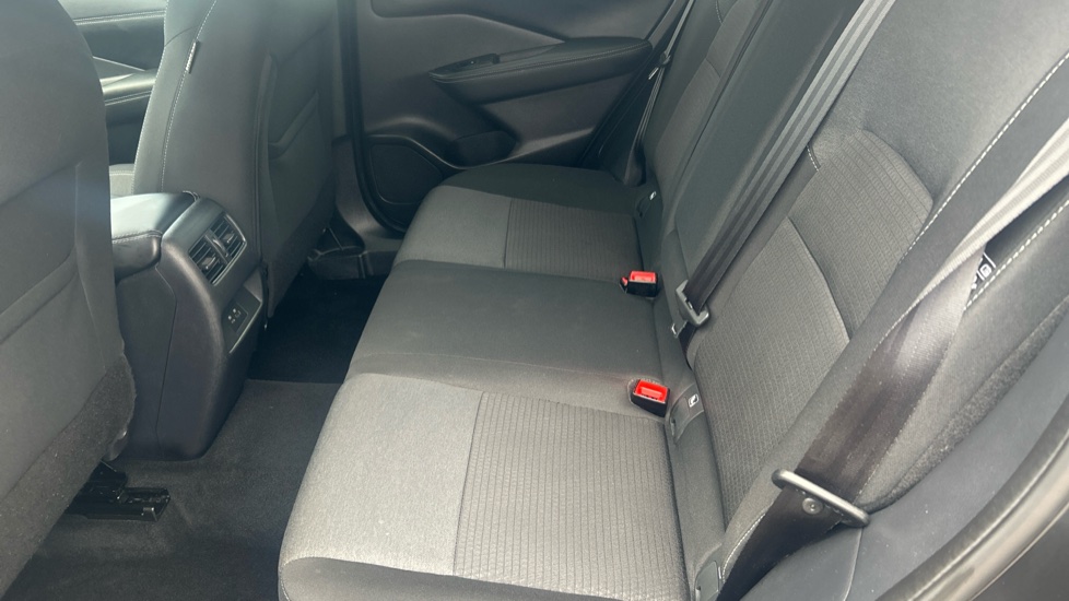 Nissan Qashqai 1.3 DiG-T MH N-Connecta 5dr Petrol Hatchback - Image 16