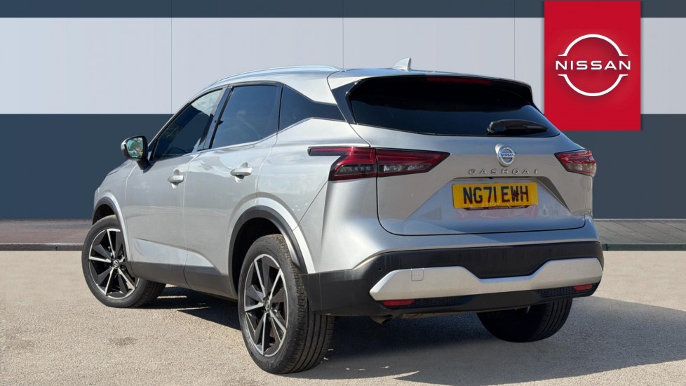 Nissan Qashqai 1.3 DiG-T MH 158 Tekna 5dr Xtronic Petrol Hatchback - Image 2